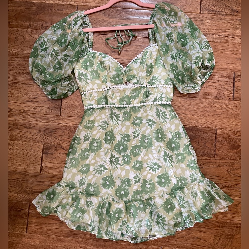 Bought this from Hello Molly. Can’t return. XS